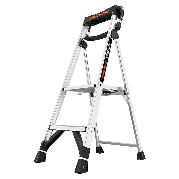 Little Giant Stehleiter XTRA LITE ALU 2 Stufen - Anzahl Tritte: 2 Stk., Arbeitshöhe: 251 cm, Belastbarkeit: 150 kg, Aluminium - Silber-schwarze Little Giant XTRA-LITE+ Stehleiter mit Ablage.