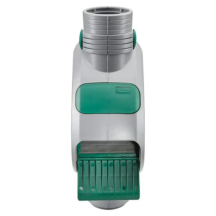 Garantia Fallrohrfilter Rainus DN80-100 - Geeignet für: Fallrohre von Ø 80 bis 100 mm, Grau - Nahaufnahme eines Gardena Regensammlers mit Filter, der Regenwasser effizient für die Gartenbewässerung sammelt.