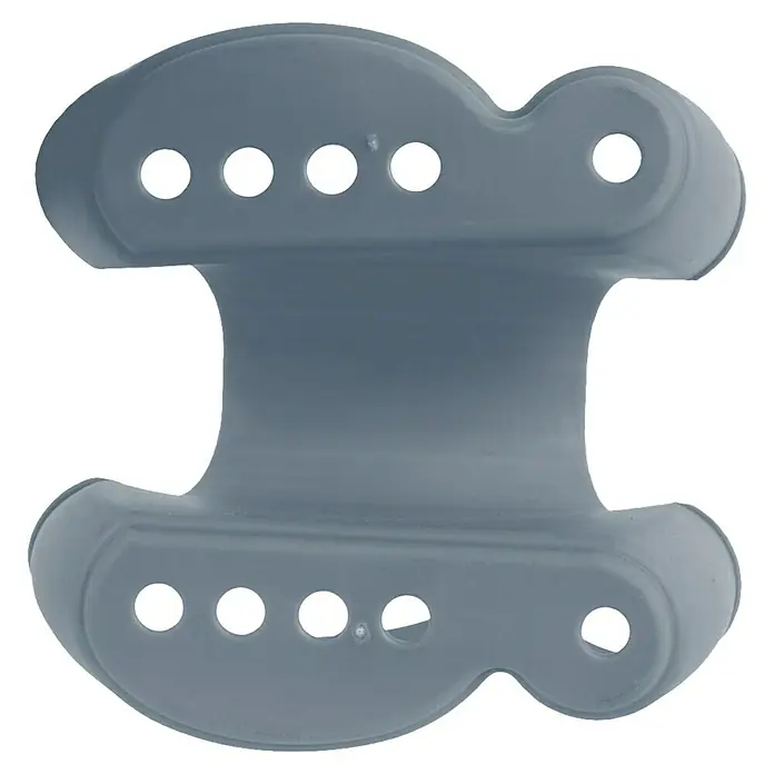 Cesta para la esponja de cocina doble - Silicona, Gris - Primer plano de un separador de dedos gris y flexible para la corrección del Hallux Valgus. El dispositivo médico tiene varios orificios.