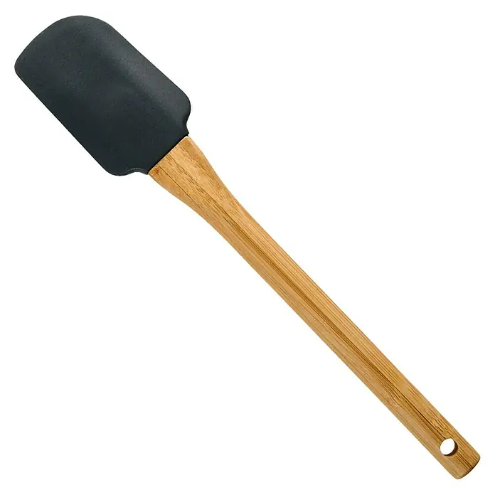 Espátula flexible de cocina - 27,5 cm, Negro/Bambú - Una espátula con cabeza de silicona negra y mango de madera. La herramienta de cocina es perfecta para hornear y cocinar.