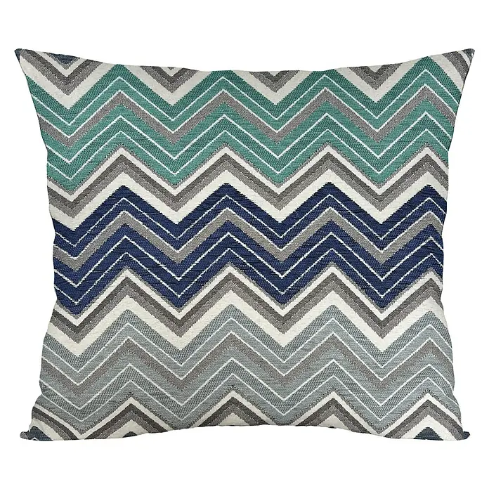 Cojín Zigzag - 45 x 45 cm, Textil, Verde, Cuadrado - Cojín decorativo con un estampado de zigzag en tonos turquesa, gris y azul, añadiendo un toque elegante a cualquier habitación. ¡Atractivo!