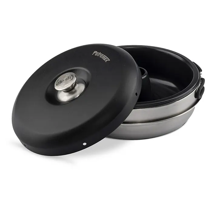 Petromax Backofenaufsatz Dimego - Ø x H: 27 x 10 cm - Das Petromax Kastenform-Set mit Deckel, ideal zum Backen im Freien. Robustes Design für Camping und Outdoor-Abenteuer.