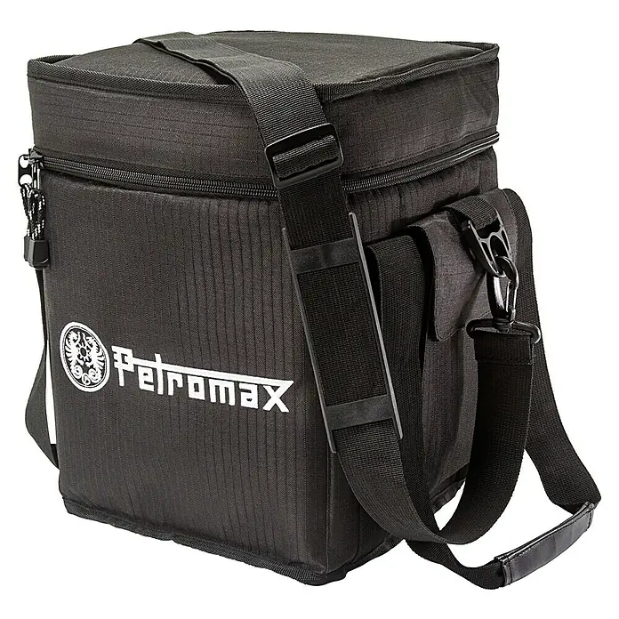 Petromax Transporttasche Raketenofen - L x B x H: 34,5 x 34,5 x 32 cm, Nylon - Schwarze Petromax Tragetasche mit Schultergurt und dem Petromax-Logo, ideal für den Transport und Schutz von Lampen und Kochern.