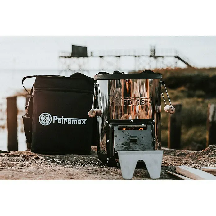 Petromax Transporttasche Raketenofen - L x B x H: 34,5 x 34,5 x 32 cm, Nylon - Petromax Holzvergaserofen mit Transporttasche: Robust, effizient und ideal für Outdoor-Abenteuer.