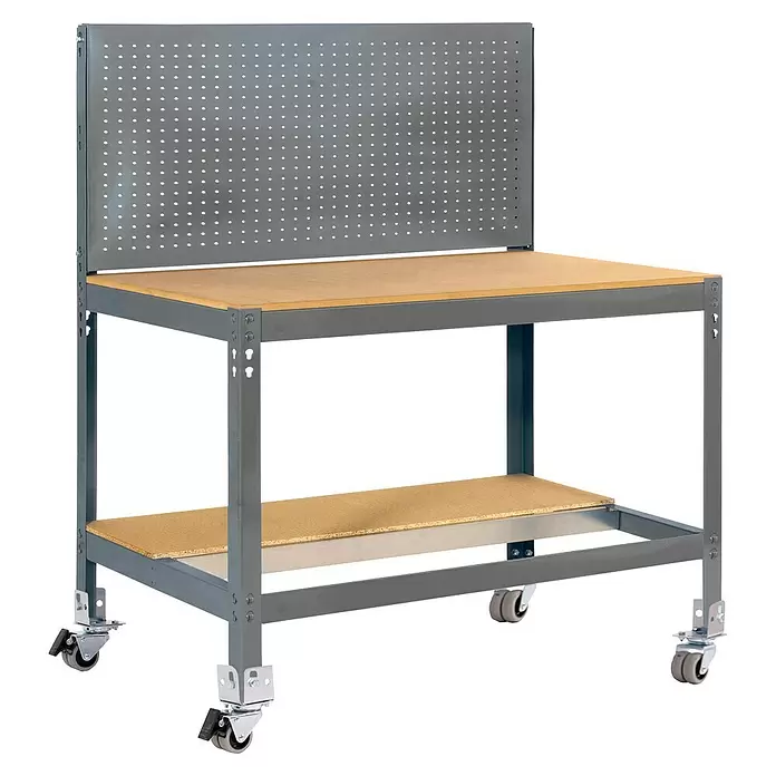 Simonrack Simonwork Werkbank MOBILE BT2 - L x B: 61 x 151 cm, Arbeitshöhe: 152 cm, Belastbarkeit: 120 kg, Grau - Graue Metallwerkbank mit Holzplatte und Lochwand, mobil auf Rollen.