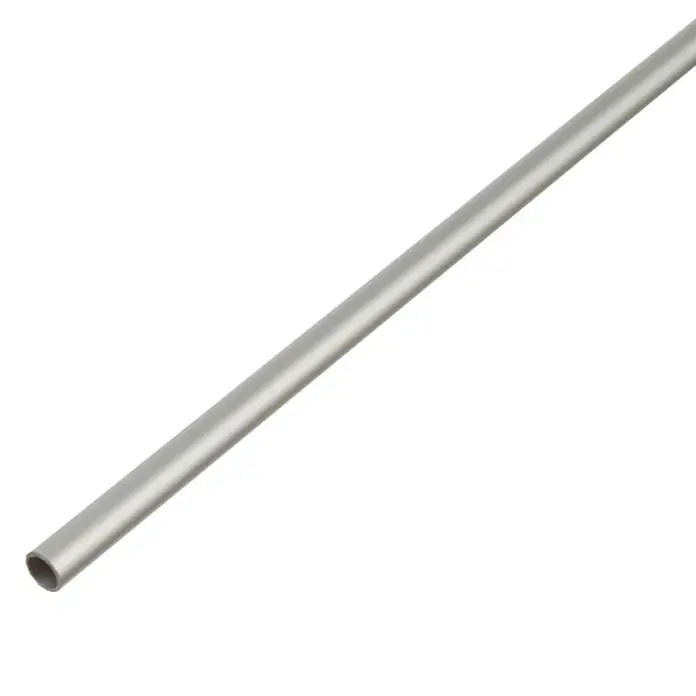 Alberts Tubo redondo - Ø x L: 15 x 2.600 mm, Plateado - Un tubo metálico plateado brillante sobre un fondo negro. Ideal para proyectos de construcción, instalaciones y aplicaciones industriales.