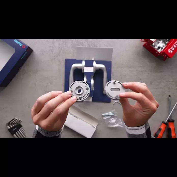 Hoppe Zimmertürgarnitur VeronaStärke Tür: 42 mm - 37 mm, Aluminium, Buntbart - Hoppe Zimmertrgarnitur Verona
