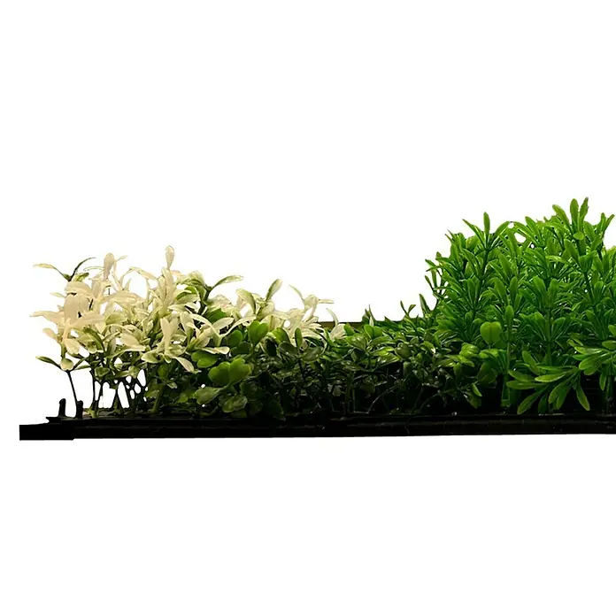 Jangal Wandpaneel Flora - Violet Mixed, 520 x 520 x 40 mm - Künstliche Pflanzenmatte mit einer Mischung aus grünen und weißen Blättern auf einem schwarzen Gitter, ideal für Dekorationen.