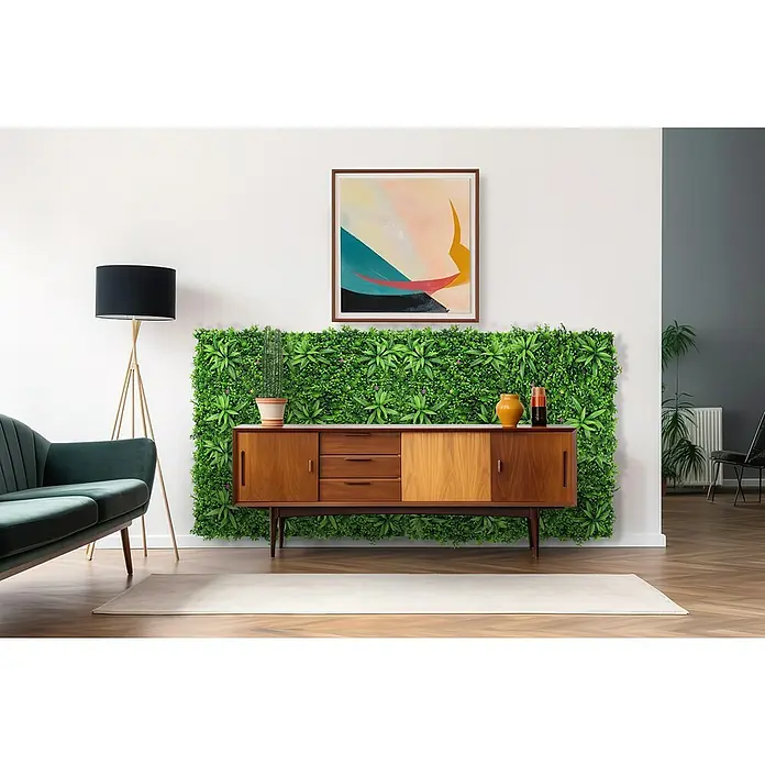 Jangal Wandpaneel Flora - Tropical Mixed, 520 x 520 x 40 mm - Einrichten mit Stil: Ein schickes Sideboard mit einer üppigen, grünen Wandpaneele, die eine lebendige Atmosphäre in jeden Raum bringt.