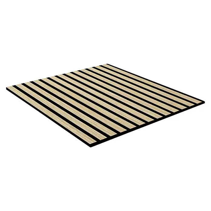 Jangal Akustikpaneel Modular Wall Furnier - Fanal Oak, 520 x 520 x 10 mm - Rechteckige Akustikplatte mit hellen Holzlamellen auf schwarzem Filzuntergrund, schräg von oben betrachtet.