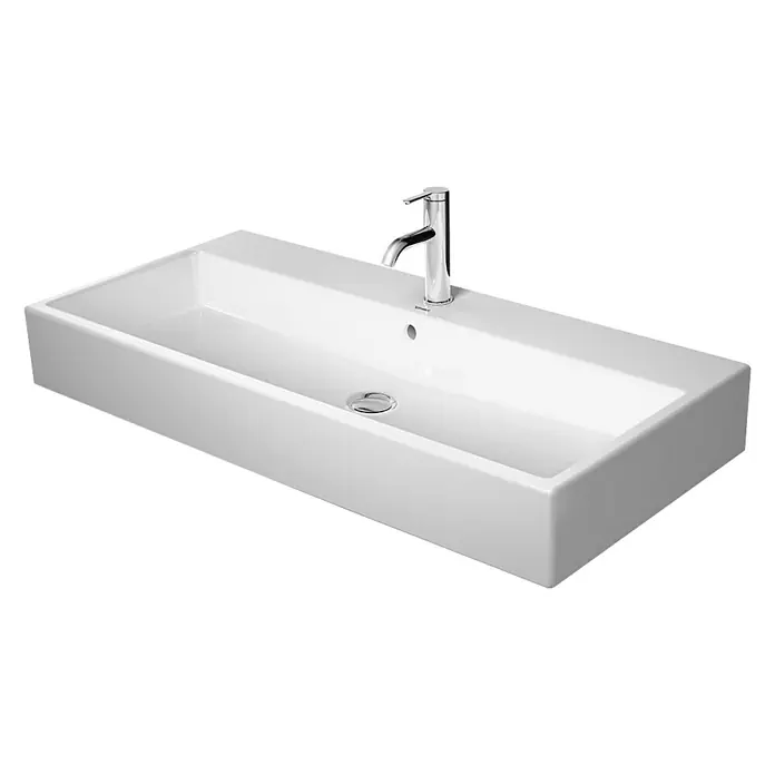 Duravit Vero Air Waschtisch - 100 x 47 cm, Ohne Spezialglasur, Hahnloch: Mitte, Mit Überlauf, Weiß, Geschliffen - Dieses Bild zeigt ein modernes, rechteckiges Aufsatzwaschbecken in Weiß mit einer eleganten Armatur. Die schlichte Formgebung macht es zu einem Hingucker.