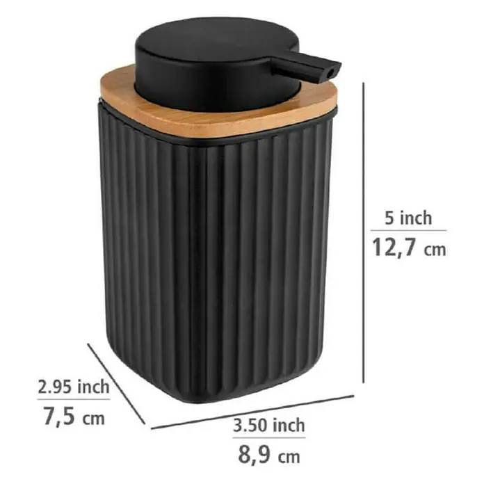 Wenko Rotello Seifenspender - Polystyrol, Schwarz/Natur - Abmessungen eines schwarzen Seifenspenders mit Bambusdeckel: 12,7 cm hoch, 8,9 cm breit und 7,5 cm tief.