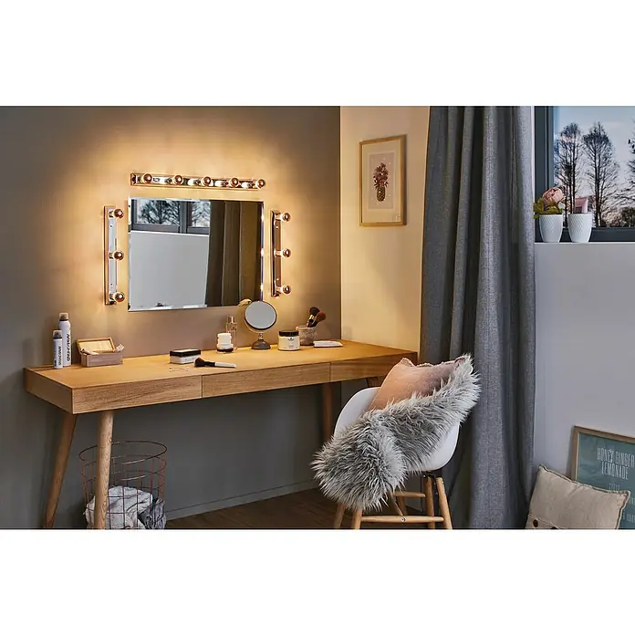 Paulmann LED-Lampe Modern Classic Edition - Nicht Dimmbar, Warmweiß, 220 lm, Kupfer Kopf - Moderner Schminktisch mit beleuchtetem Spiegel, der eine elegante und funktionale Raumlösung bietet.