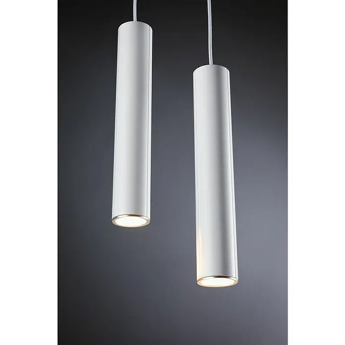 Paulmann URail Pendelleuchte Catalejo - Signalweiß, Höhe: 150 cm - Zwei zylindrische, weiße Pendelleuchten mit sanftem Licht auf dunklem Hintergrund. Die Lampen sind modern und minimalistisch gestaltet.