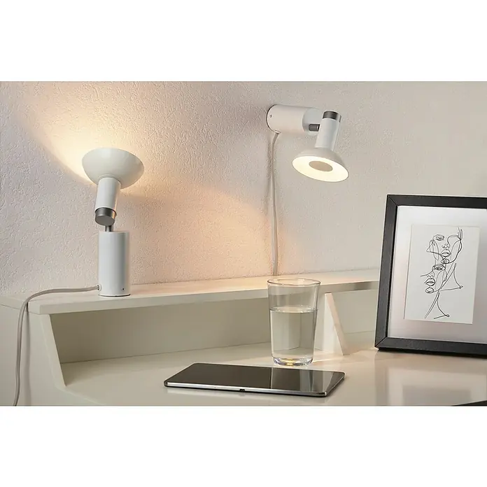 Paulmann LED-Lampe Reflektor Standard - Dimmbar, Warmweiß, 360 lm, 4,9 W, Weiß - Die minimalistische Ästhetik mit einer modernen Schreibtischlampe und einer Wandleuchte, die ein stimmungsvolles Licht erzeugen.