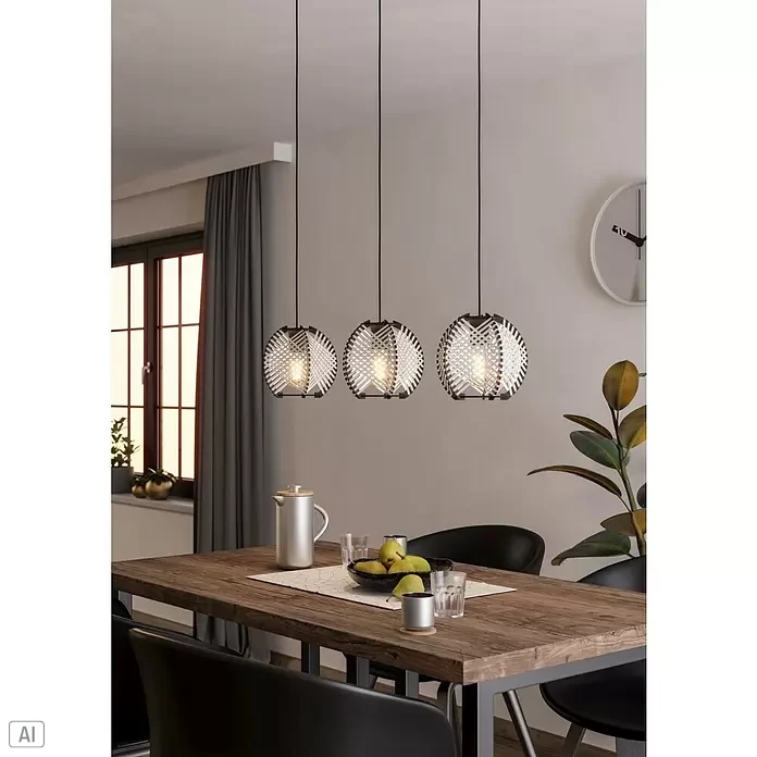 Eglo LED-Pendelleuchte Waverton - E27, Leistung je Leuchtmittel: 40 W, Anzahl Leuchtmittel: 3 Stk. - Drei kugelförmige Pendelleuchten mit geflochtenen weiß-schwarzen Schirmen über einem Holztisch.