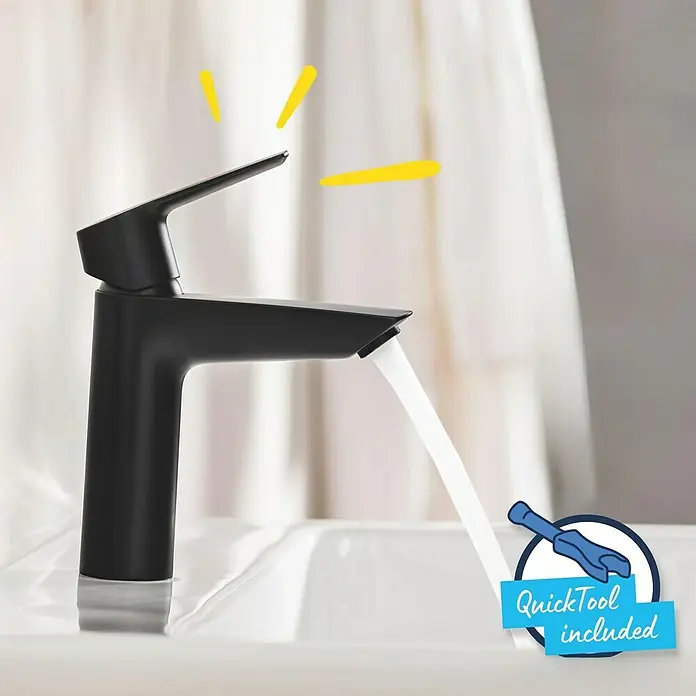 Grohe QuickFix Start Grifo de lavabo M - Profundidad del grifo: 121 mm, Negro, Mate - Primer plano de un elegante grifo negro mate con agua corriente, incluyendo una práctica herramienta de instalación.