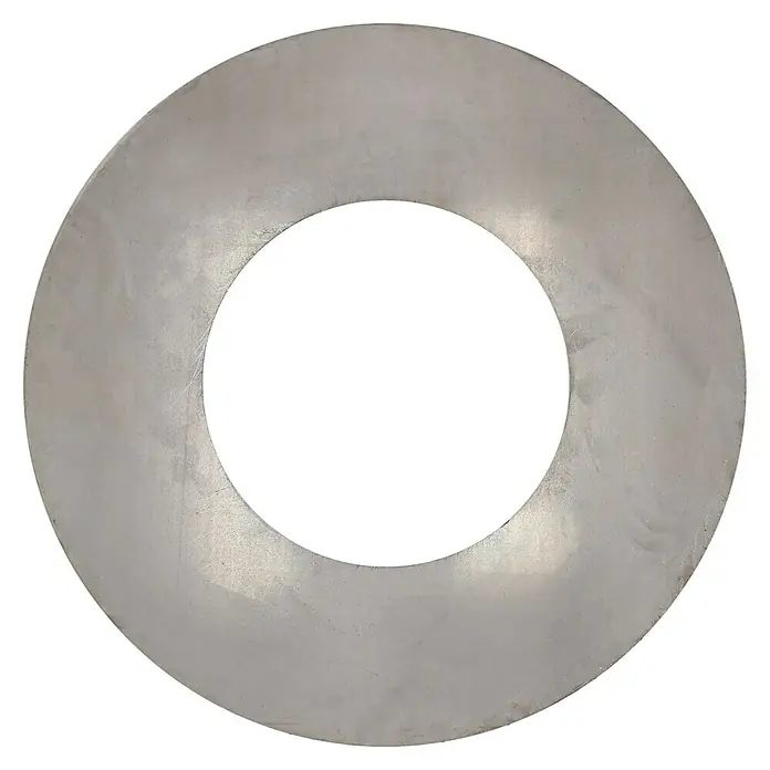 Buschbeck Plancha para barbacoa - Acero, Específico para: Brasero de 80 cm de diámetro - Primer plano de una arandela de metal con un agujero en el centro, ideal para proyectos de construcción y reparación.