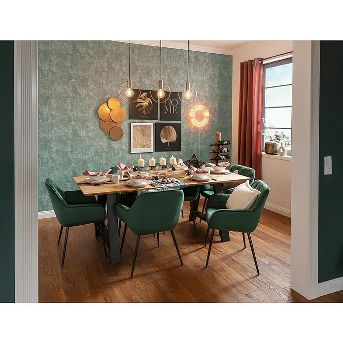 Reinders Bild Slim Frame Black - Moon, B x H: 40 x 50 cm - Elegantes Esszimmer mit einem Holztisch, grünen Samtstühlen und dekorativer Beleuchtung, die eine warme und einladende Atmosphäre schafft.