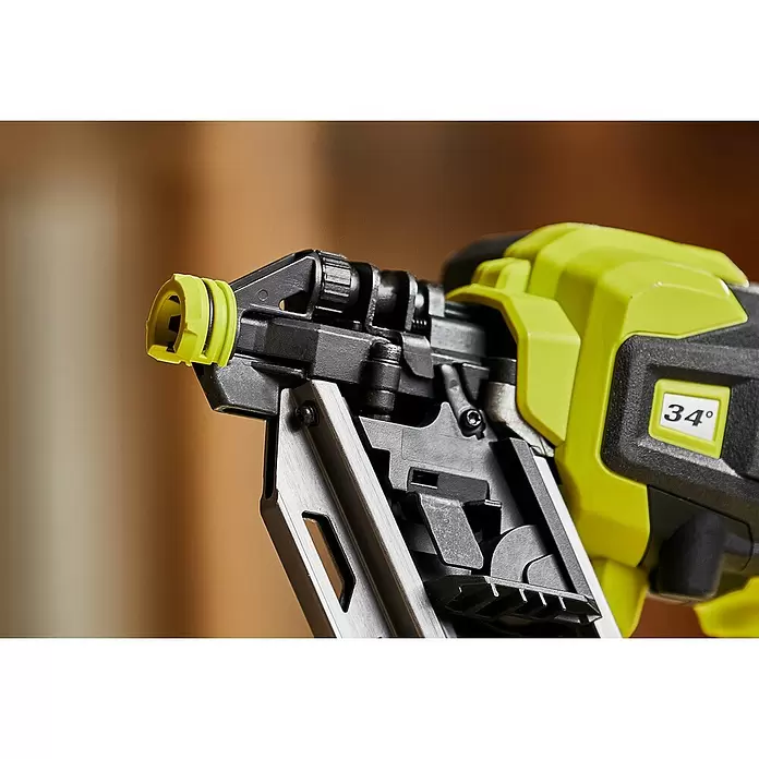 Ryobi ONE+HP Akku-Nagler RFN1834X-0 - 18 V, Ohne Akku, Länge Nagel: 50 mm - 90 mm - Nahaufnahme des vorderen Endes eines limettengrünen und schwarzen Naglers, mit Metallnase und einer '34°'-Winkelmarkierung.