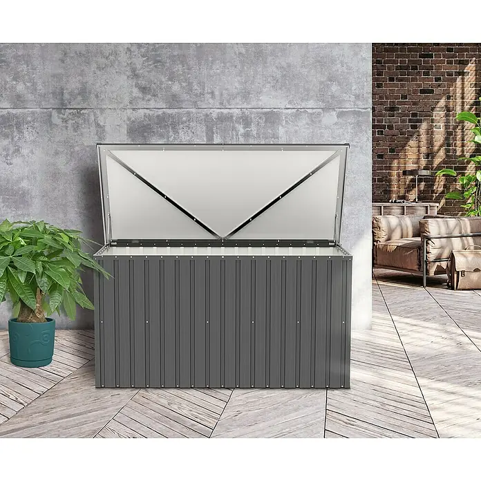 Tepro Garten-Aufbewahrungsbox Store XL - B x T x H: 184,3 x 90 x 93,8 cm, Anthrazit, Stahl - Bild eines grauen, rechteckigen Aufbewahrungskoffers mit geöffnetem Deckel im Freien. Perfekt für Gartenutensilien und mehr.