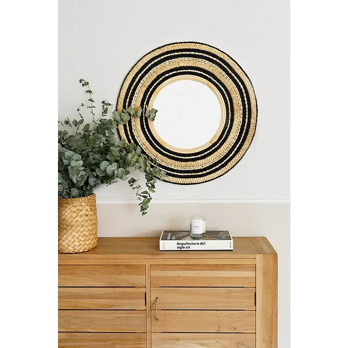 Espejo de pared Nahua - Diámetro: 70 cm, Natural - Elegante espejo redondo con un marco de material natural, que añade un toque elegante y natural a la decoración de cualquier habitación.