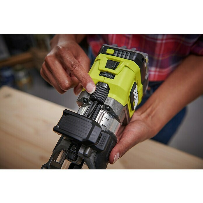 Ryobi ONE+HP Akku-Kantenfräser RTR18C-0 (18 V, Ohne Akku) | BAUHAUS