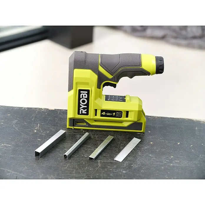 Ryobi 4V USB Akku-Tacker RST4-0 - 4 V, Ohne Akku - Akkubetriebener Ryobi 4-in-1-Tacker mit verschiedenen Klammertypen für vielseitige Befestigungsarbeiten im Haushalt und in der Werkstatt.