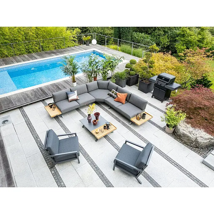 Sunfun Lumar Loungesofa-Eckelement - L x B x H: 115 x 115 x 68 cm, Aluminium, Night-Grey - Elegante graue Lounge-Garnitur im Freien neben einem Pool. Moderne Gartenmöbel mit bequemen Sitzgelegenheiten und stilvollem Design.