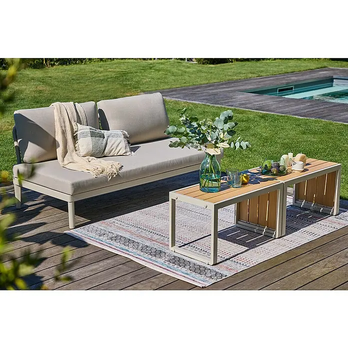 Sunfun Solo Rope Sofá de conjunto - An x Pr x Al: 167,5 x 86,5 x 66 cm - Elegante sofá de exterior con mesa y decoración a juego en una terraza.