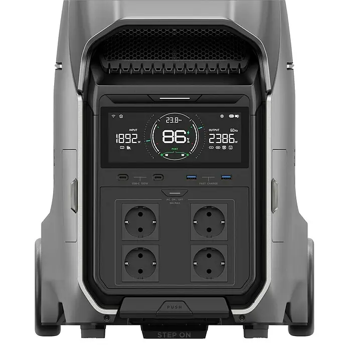 EcoFlow Powerstation Delta Pro 3 - 0% MwSt. - 4.096 Wh, Silber, Schwarz - Aufnahme des tragbaren Kraftwerks mit LCD-Anzeige, USB- und Netzanschlüssen, die eine vielseitige Stromversorgungslösung bietet.