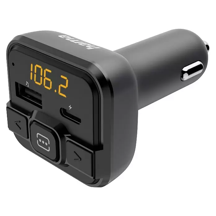 Hama Kfz-Ladegerät FM-Transmitter - Bluetooth - Dunkelgraues Auto-Ladegerät/FM-Transmitter mit digitaler Anzeige '106.2', USB-Anschlüssen und Bedientasten.