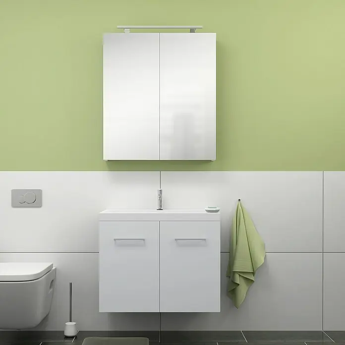 Camargue Espacio Badmöbel-Set G21 - 80 cm, Mira - Moderne Badezimmereinrichtung mit weißem Waschtischunterschrank, Spiegelschrank und WC. Die grüne Wandfarbe sorgt für Frische.