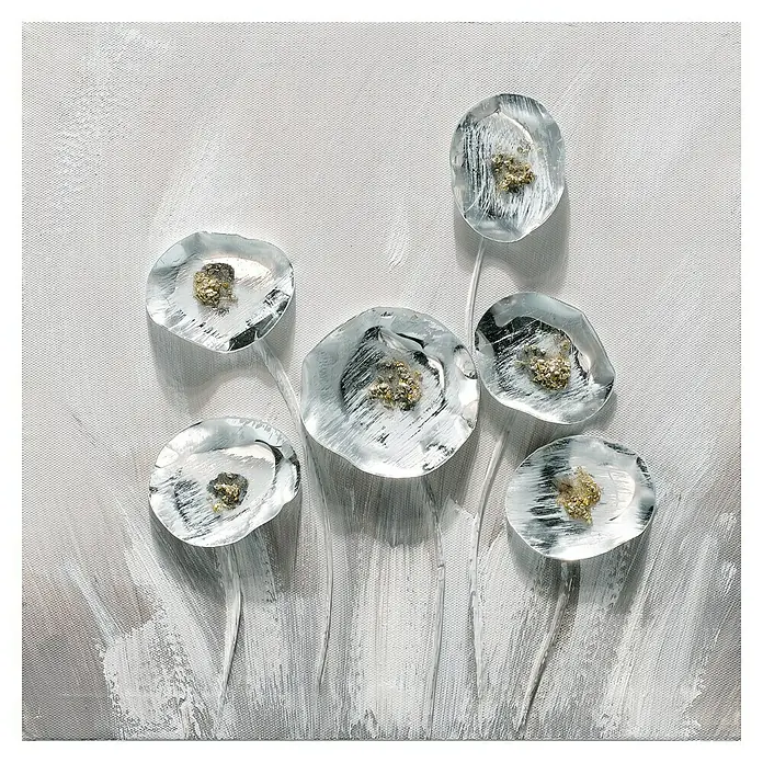 Bubola & Naibo Cuadro pintado a mano Flores 615 - Flores 615, An x Al: 30 x 30 cm, Material: Madera - Pintura artística de flores con pétalos plateados y detalles dorados sobre lienzo.