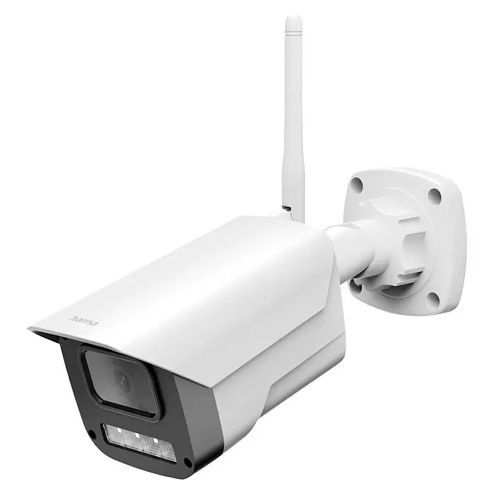Hama Wifi Überwachungskamera - Weiß, Erfassungswinkel: 110 ° - Weiße Bullet-Überwachungskamera mit dunkelgrauer Front, schwarzer Linse und weißer WLAN-Antenne auf quadratischem Sockel.