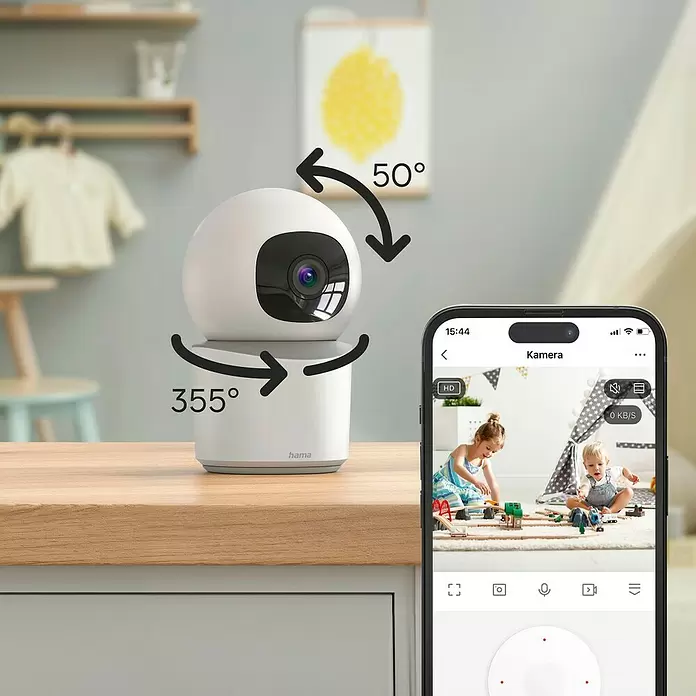 Hama Wifi Überwachungskamera - Erfassungswinkel: 100 ° - Weiße Überwachungskamera mit 355° Schwenk- und 50° Neigebereich, steuerbar über Smartphone-App zeigt Kinder.