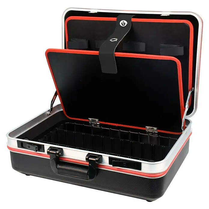 Wisent Systemkoffer ABS TC-X - L x B x H: 185 x 498 x 345 mm, Ohne Werkzeug - Offener schwarzer Kosmetikkoffer mit rotem Rand und silberfarbenen Beschlägen, der seine Fächer und Organisationsbereiche zeigt.