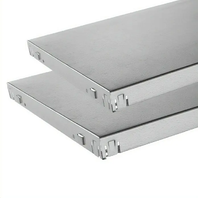 Regalux Metallregal Verzinkt - B x T x H: 80 x 30 x 150 cm, Metall, Silber, Traglast pro Boden: 50 kg - Zwei übereinander gestapelte, silberne Metallregale im Fokus, die Stabilität und industriellen Stil vereinen. Ideal für moderne Aufbewahrung.