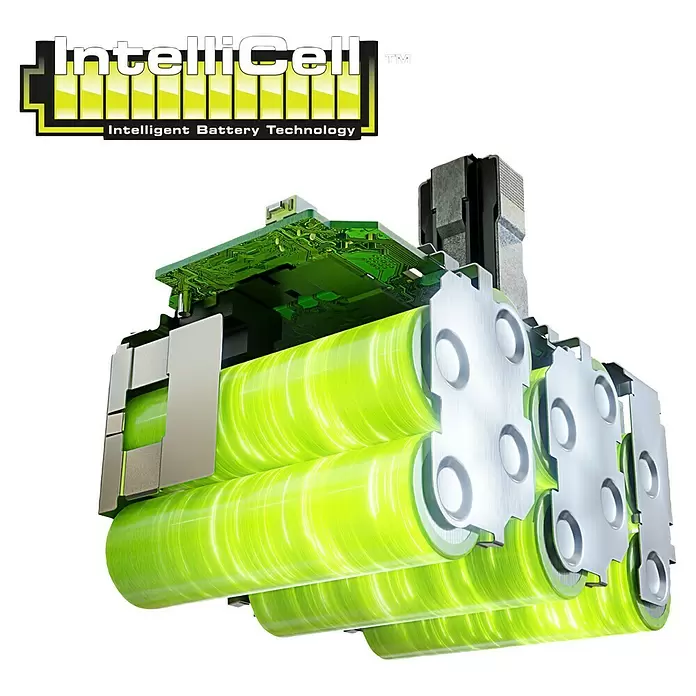 Ryobi ONE+ Akku High Energy RB1880T - 18 V, 8 Ah - Schnittansicht eines IntelliCell intelligenten Akkupacks mit leuchtend grünen zylindrischen Zellen, Leiterplatte und Metallkomponenten.