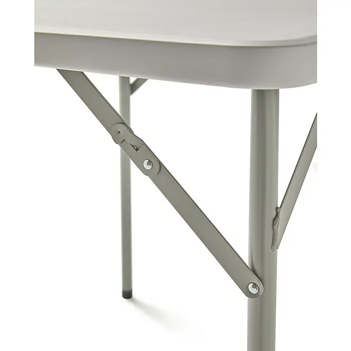 Mesa de jardín Every - L x An x Al: 84 x 84 x 74 cm, Acero/HDPE, Blanco roto, Abatible - Primer plano de una mesa plegable gris, destacando los detalles de la estructura de sus patas y el mecanismo de plegado.