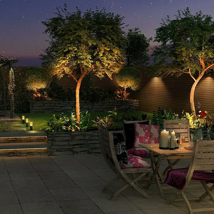 Innr Lighting Verlängerungskabel für 5-poligen Anschluss - 2 m, IP67 - Stimmungsvolle Gartenbeleuchtung mit Akzent auf Bäumen und Sitzbereich, ideal für laue Sommerabende.