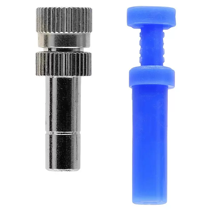 Stocker Geyser Düsen-Set - Passend für: Stocker Geyser Nebulisator - Silbernes Metallteil mit Rändelgriff und blauer Kunststoffkolben.