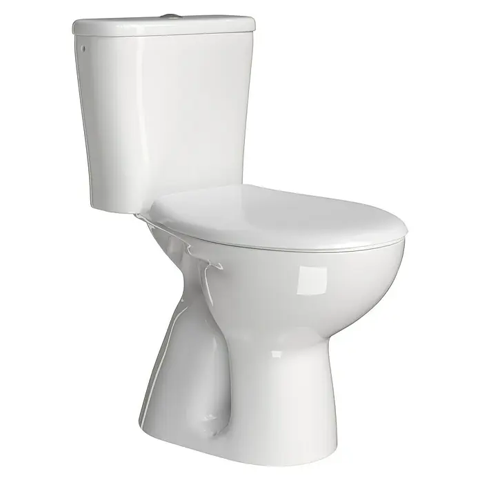 Stand-WC-Kombination Delta - Mit Spülrand, Ohne Spezialglasur, Spülform: Tief, WC Abgang: Senkrecht, Weiß - Nahaufnahme einer weißen Toilette mit Spülkasten auf einem schwarzen Hintergrund.