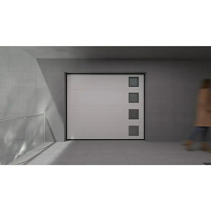 Solid Elements Puerta de garaje seccional PRO - 250 x 212,5 cm, Blanco, 4 ventanas verticales - Una puerta de garaje moderna con cuatro paneles y ventanas cuadradas, integrada en un edificio de hormigón, jugando con luces y sombras.