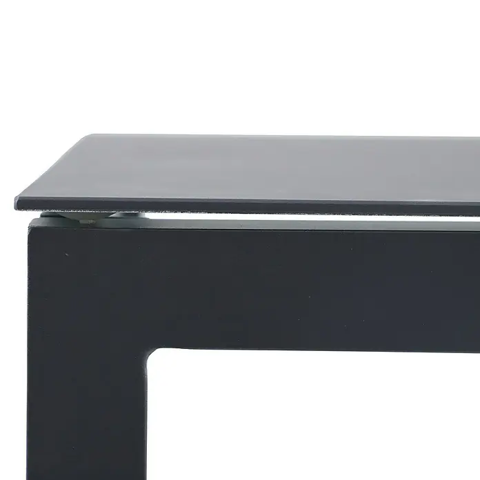 Sunfun Amy Balkontisch - L x B x H: 74 x 74 x 74 cm, Aluminium, Glas, Quadratisch, Night-Grey - Detailansicht eines modernen schwarzen Tisches mit Glasplatte. Elegantes Design für stilvolle Innenräume, robust und zeitgemäß.