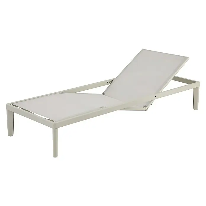 Sunfun Solo Gartenliege Ergo - L x B x H: 200 x 67,5 x 32 cm, Aluminium, Light-Greige, Rückenlehne verstellbar - Elegante weiße Sonnenliege für entspannte Stunden im Freien, perfekt für Garten, Terrasse oder Poolbereich.