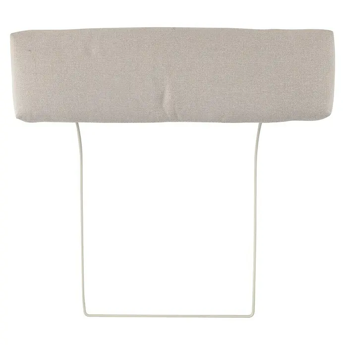 Sunfun Kopfstütze - L x B x H: 72 x 48,5 x 13,5 cm, Aluminium, Light-Greige - Ein minimalistischer Stuhl mit hellgrauem Polster und einem schlichten, weißen Metallrahmen. Das Design ist modern und funktional.