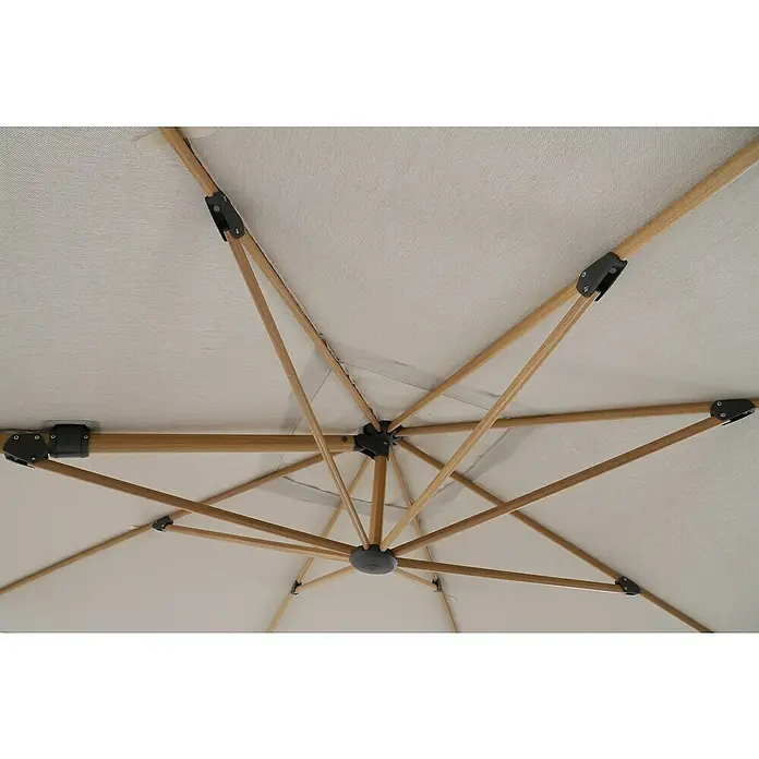 Sunfun Ampelschirm Capri - Beige, 300 x 350 cm, Aluminium - Detailaufnahme eines geöffneten Sonnenschirms mit hellem Stoff und hölzernen Streben. Die Konstruktion zeigt das Schirmgestell und die Mechanik.