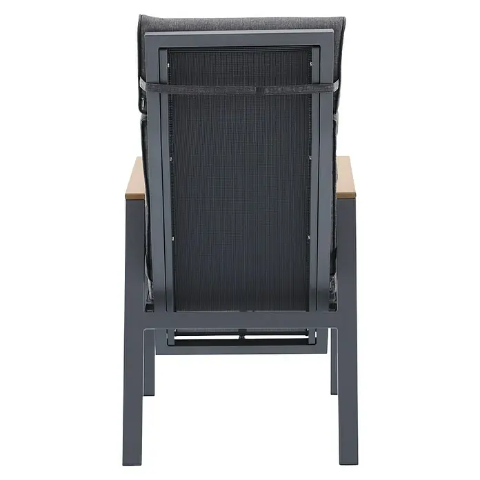 Sunfun Maja Garten-Positionssessel Deluxe - Aluminium, Polyester, Rückenlehne verstellbar, Night-Grey, B x T x H: 60 x 78 x 105 cm - Rückansicht eines grauen Gartenstuhls mit Armlehnen aus Holz und einer Rückenlehne aus schwarzem Netzgewebe.