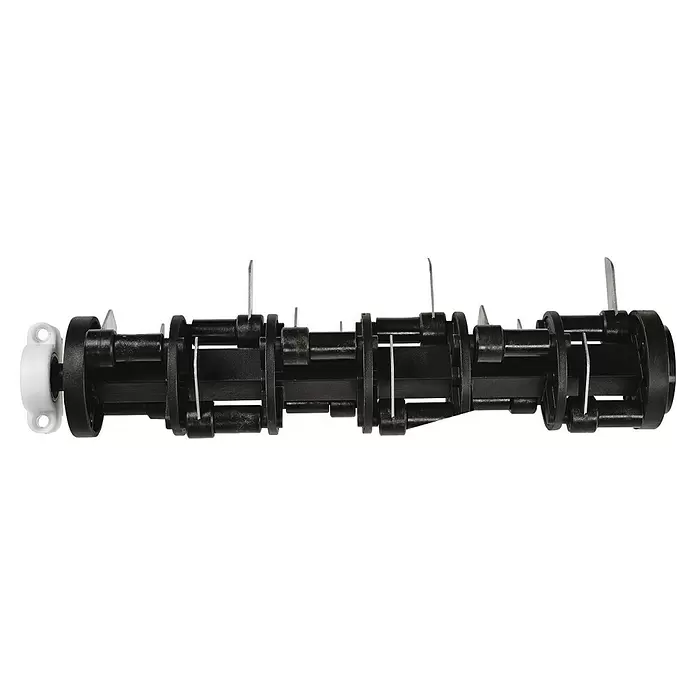 Einhell Ersatzmesserwalze GC-SC 18/28 - Passend für: Akku-Vertikutierer-Lüfter GC-SC 18/28 Li, GC-SCA 18/280 BL - Schwarze Kunststoff-Vertikutierwalze mit mehreren Metallzinken und einem weißen Lager am linken Ende.